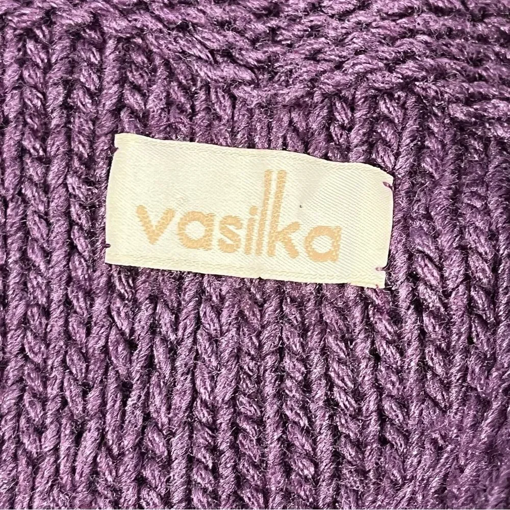 Hand Crafted vasilka hand
